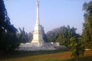 Minto Park is highly attractive place is along the bank of river Yamuna in Prayagraj (Allahabad). It’s one of the great attractions of the Kumbh Mela.