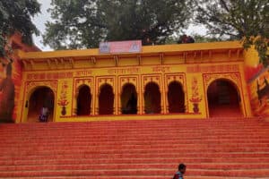 The Nagvasuki Temple is one of the most ancient temples of Prayagraj. Snakes have always been worshipped by Hindus in various forms, according to ancient Hindu scriptures and the Bhagavata Purana. 